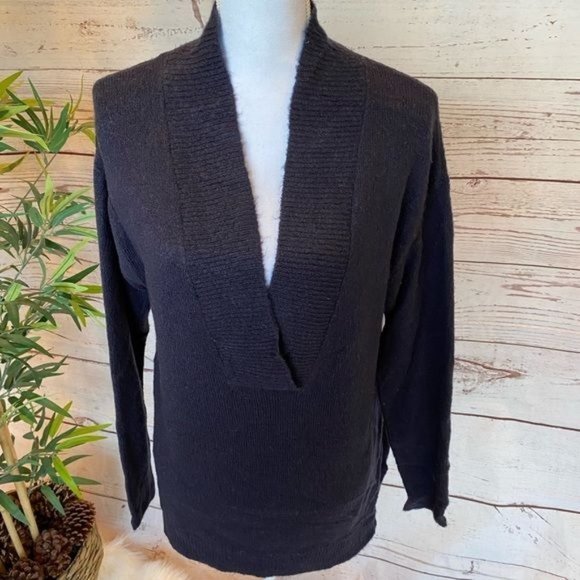 RDI Deep V-Neck Tunic Knit Split Hem Sweater NWT - Picture 3 of 7